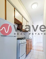 Rented by Wave Real Estate Group