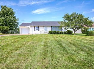 3706 Rochester Rd, Saint Joseph, MO 64506