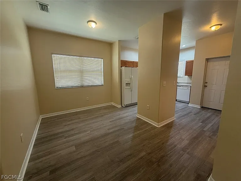 102 Cultural Park Blvd S — Photo 5
