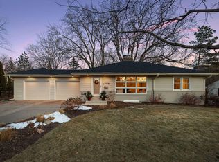 6709 Southdale Rd, Edina, MN 55435
