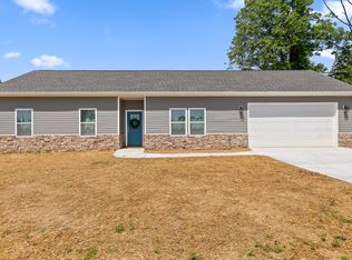 141 Aviation Dr, Rossville, GA 30741