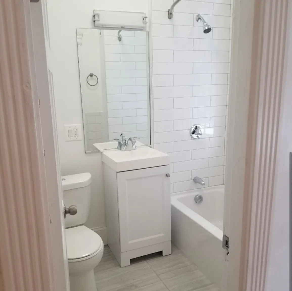 Studio, 450 sqft, $2,400 — Photo 3