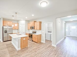 421 Ronnie Dr, Hartselle, AL 35640