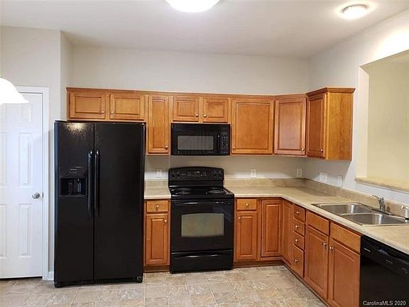 3rd image of 10355 Garrett Grigg Rd