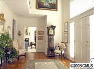 220 Liriope Ct, Matthews, NC 28105