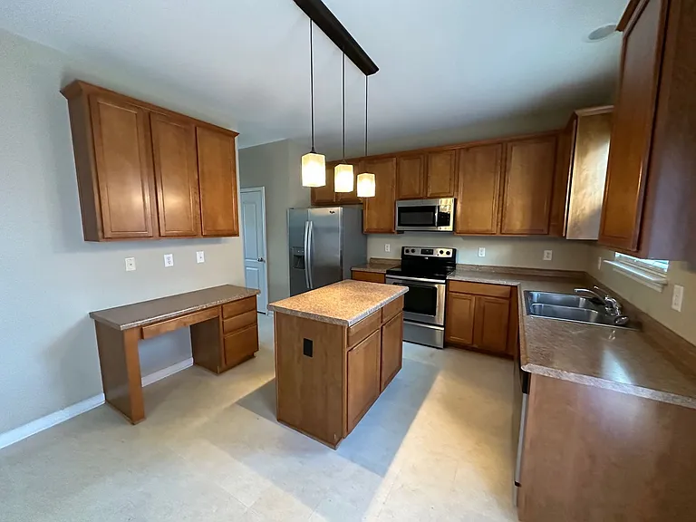 1203 Castle Pines Dr — Photo 6