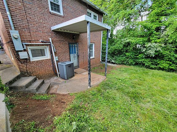 2nd image of 714 Mountain View Ave