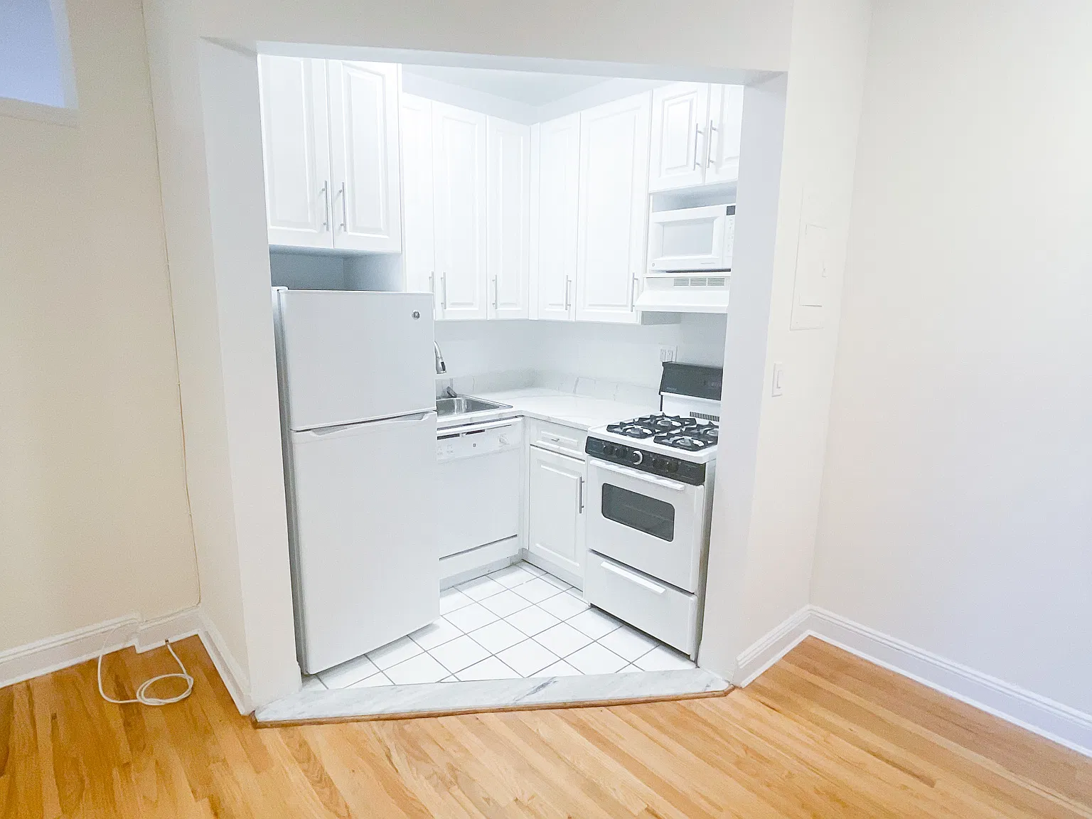 165 East 83rd Street — Photo 4