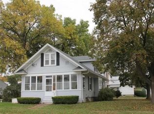 416 E Main St, Morrison, IL 61270