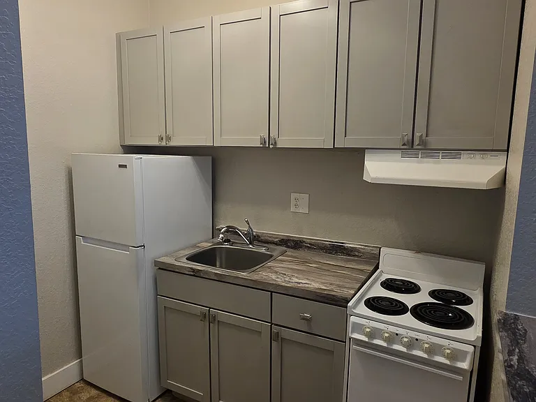 7th Place Apartments — Photo 50