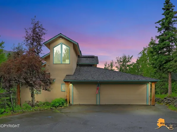 6212 Magnaview Dr, Eagle River, AK 99577