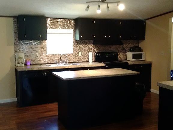 Kitchen with Backsplash