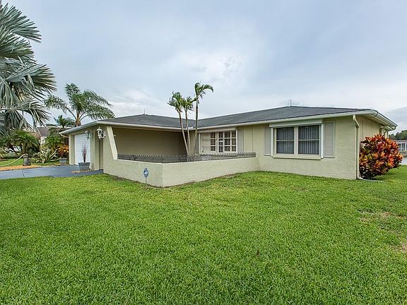 4th image of 3833 Star Island Dr