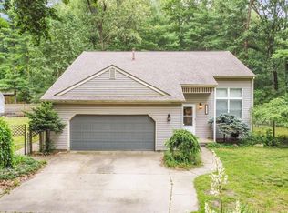 9035 Lakeshore Dr, Saint Charles, MI 48655