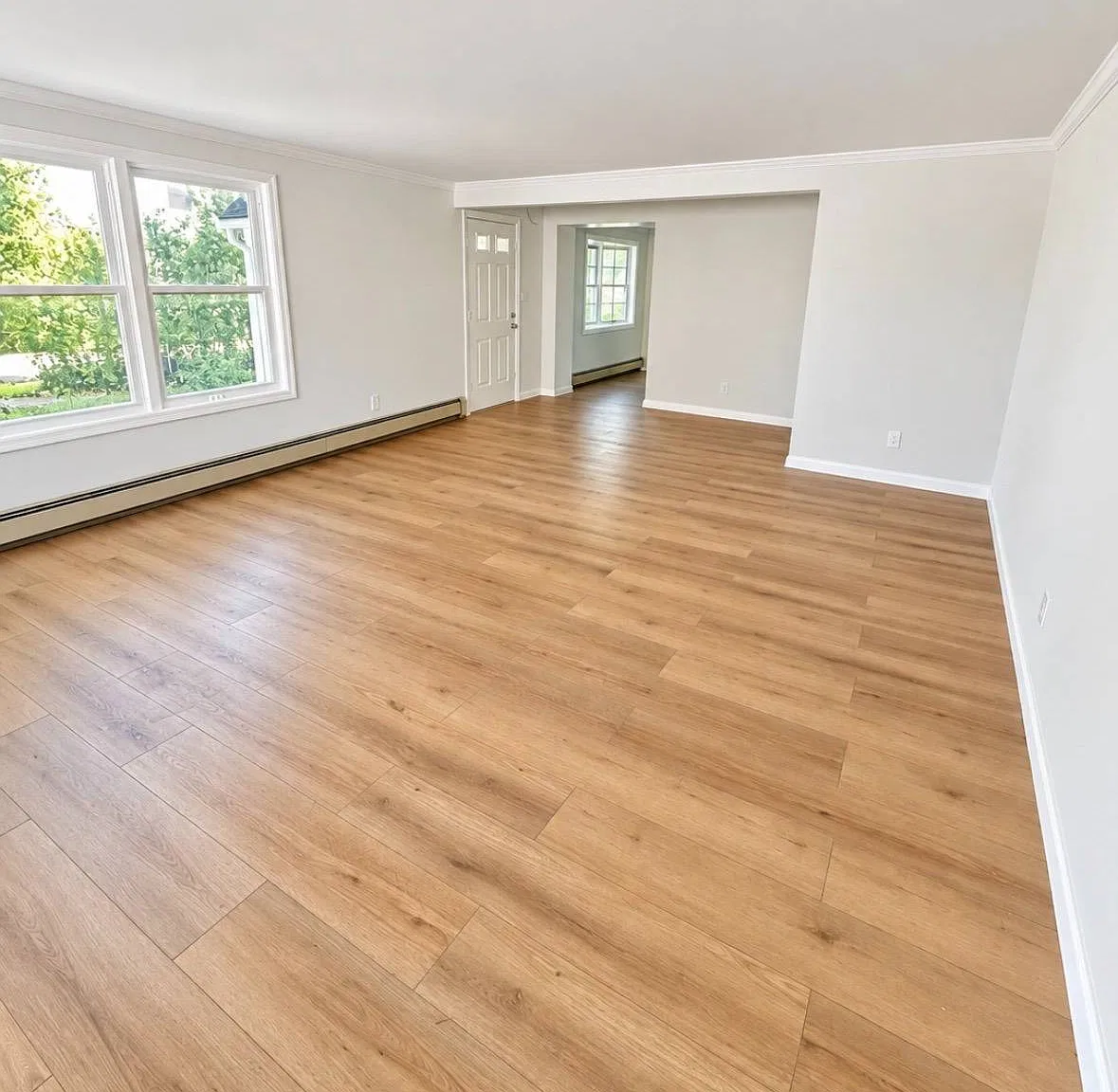 2 bed, 1.0 bath, $3,800 — Photo 2