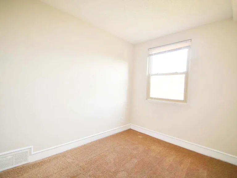 Mulberry Apartments — Photo 3