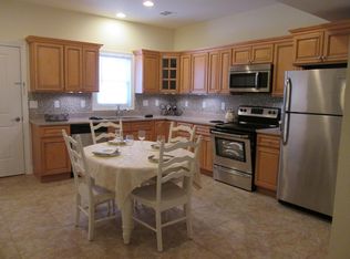 39 East St, Annandale, NJ 08801