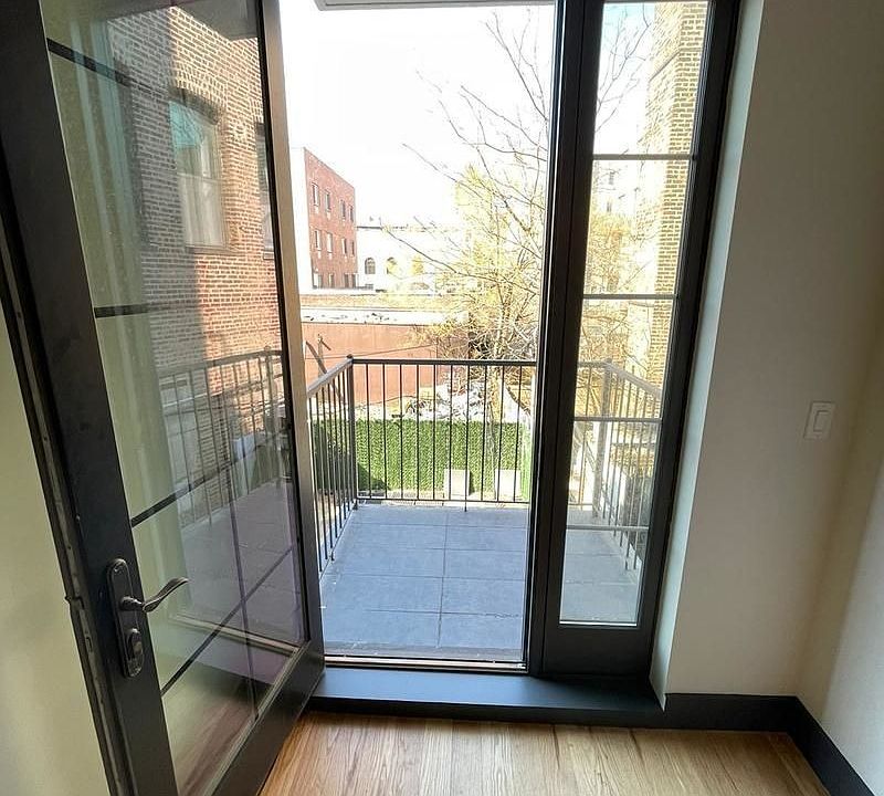 1st image of 111 Moore St Floor 2