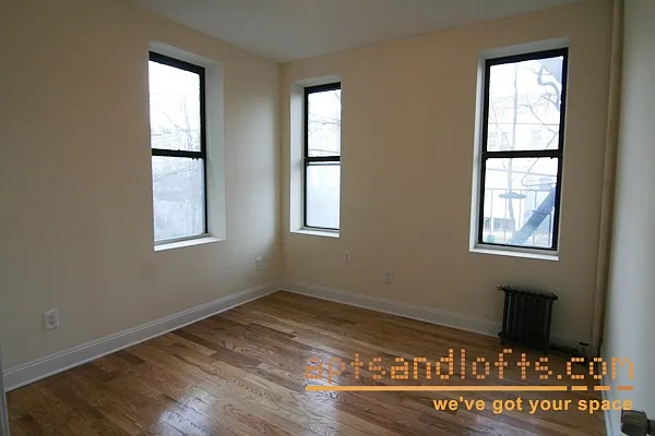 Rented by aptsandlofts.com | media 16