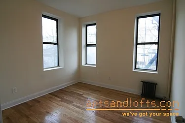 Rented by aptsandlofts.com