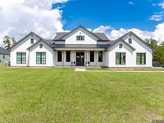 2nd image of 390 Uncle Sons Ln