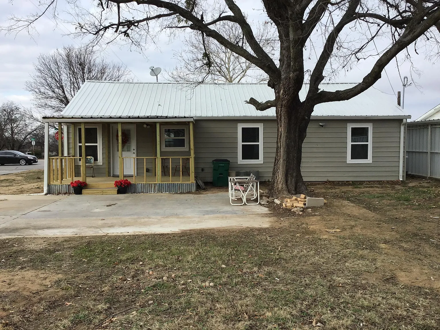 3 bed, 1200 sqft, $1,500 — Photo 3