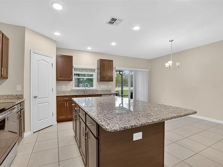 4718 Spatter Dock St — Photo 12