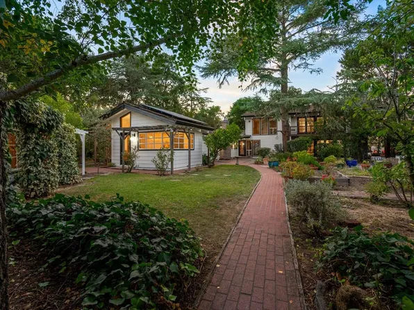 3655 La Calle Ct, Palo Alto, CA 94306