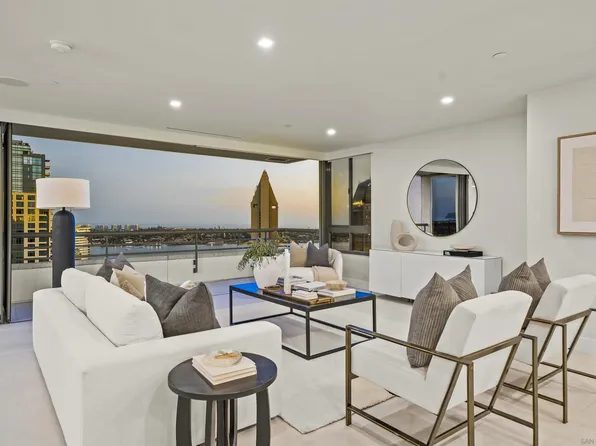700 Front St Unit 2303, San Diego, CA 92101