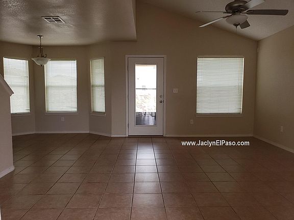 3rd image of 6979 Red Oak Ct