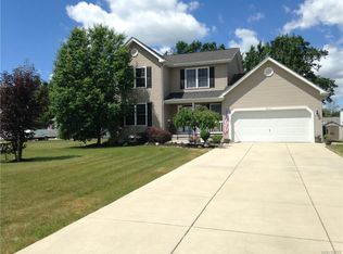 2614 Rishan Ct, Niagara Falls, NY 14304