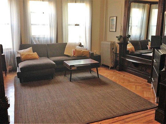 3rd image of 816 8th Ave APT 3L