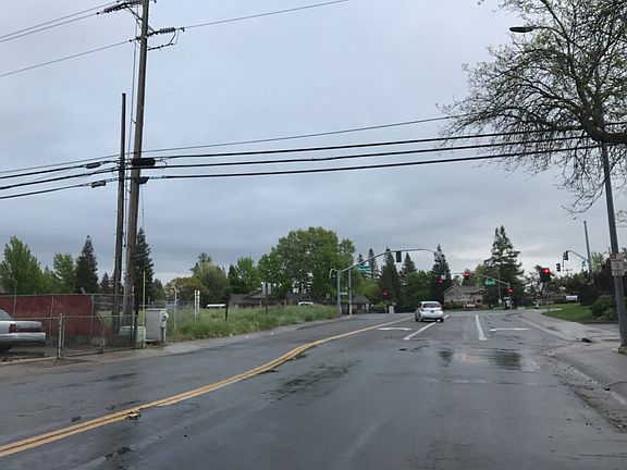5th image of 4254 Galbrath Dr