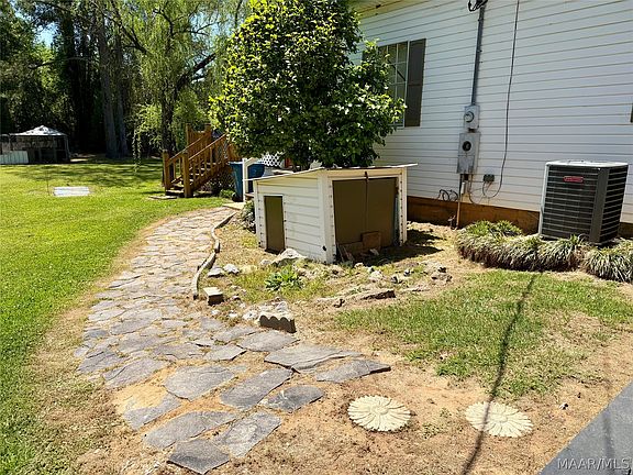 3rd image of 10806 Hank Williams Rd