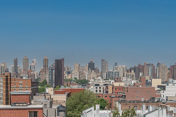 Sold by Amorelli Realty | media 22