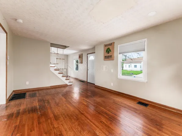 1167 Duxberry Ave, Columbus, OH 43211