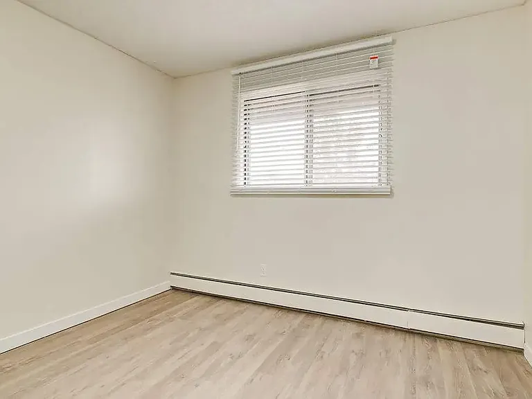 4503 45th Ave #202 — Photo 16