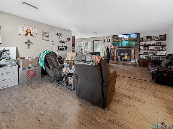 5th image of 312 Twin Diamond Rd