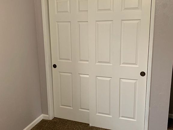 4th image of 1505 N Leslie Ct