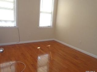 7107 69th Pl, Ridgewood, NY 11385