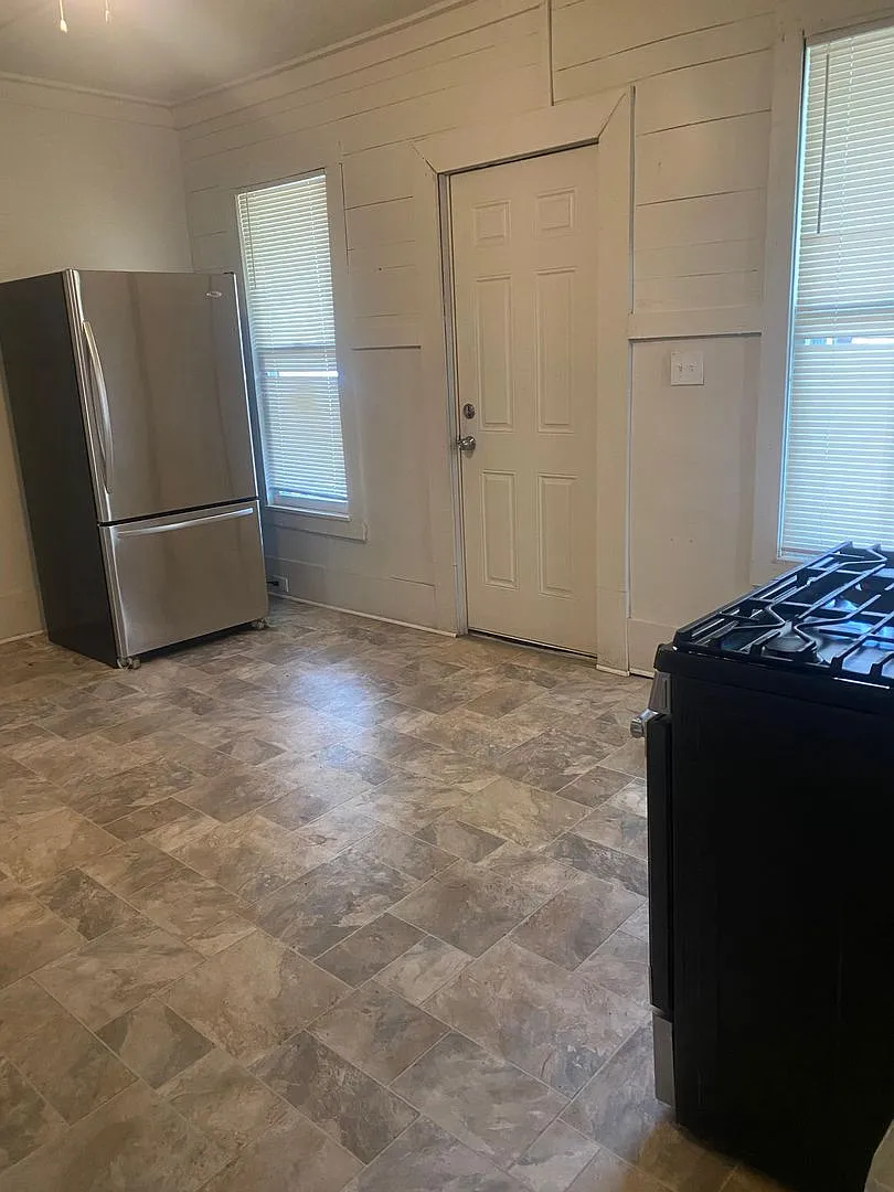 3802 Denison Ave — Photo 4