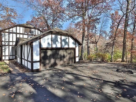 2nd image of 1844 Cabinwood Ct
