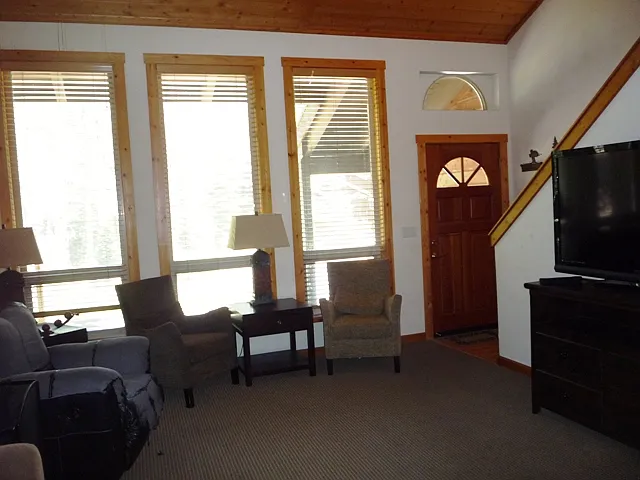 3 bed, 1498 sqft, $3,500 — Photo 3