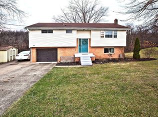 355 Cecil Henderson Rd, Canonsburg, PA 15317