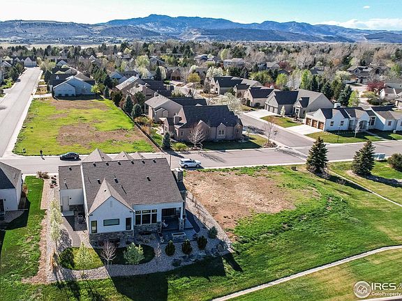 3rd image of 4814 Corsica Dr