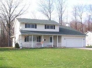 514 Stone Valley Dr, Amherst, OH 44001