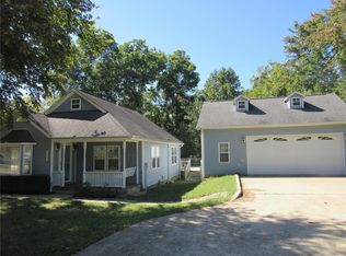 2423 Channon Dr, Poplar Bluff, MO 63901
