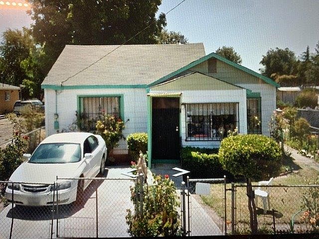 1st image of 3211 S Fairmont Ave