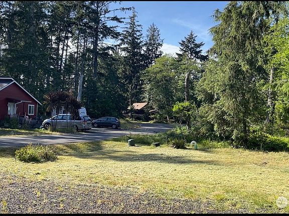 3rd image of 953 Washoe Court