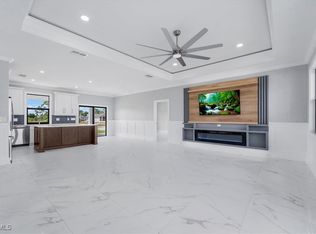 344 Parkman Ave, Lehigh Acres, FL 33974